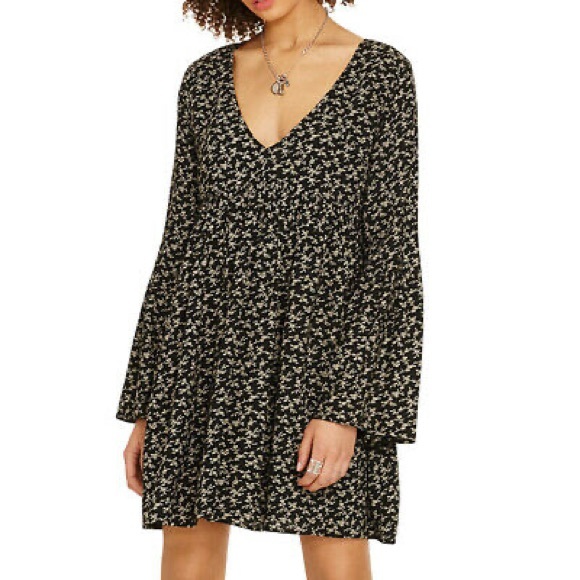 Denim & Supply Ralph Lauren Dresses & Skirts - Ralph Lauren Black Floral Boho Bell Sleeve Dress